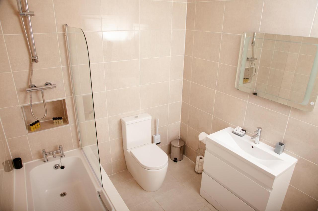 High Life Serviced Apartments - Old Town Swindon Exterior photo